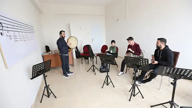 Elazığ Belediyesi Halk Korosu Konserine davet