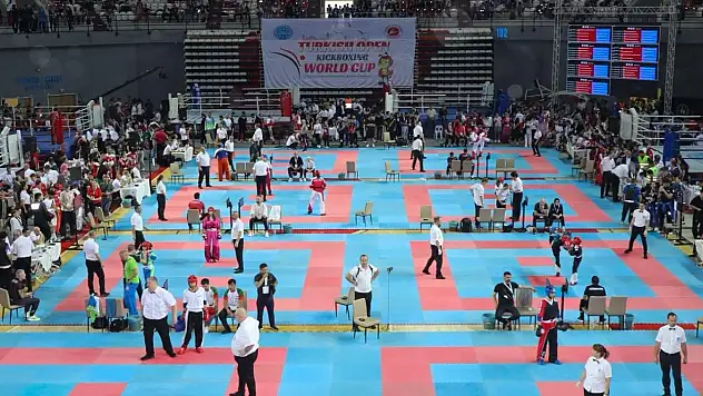 Kickboks Dünya Kupası'nda sporcularımızdan büyük gurur