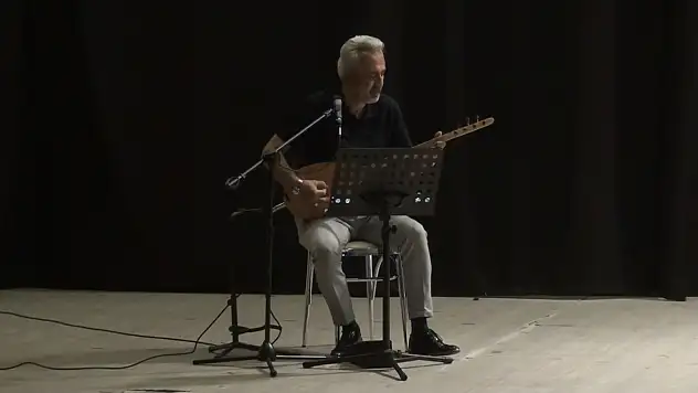 Şekeroğlu'ndan Stand-Up gösterisi