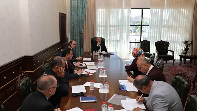 Vali Toraman vatandaşların sorun ve taleplerini dinledi
