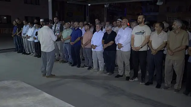 Yemen Başbakanı ve Şehit Bakanlar için Elazığ'da gıyabi cenaze namazı kılındı