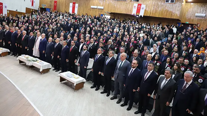 Fırat Üniversitesi 50. yılını görkemli bir törenle kutladı