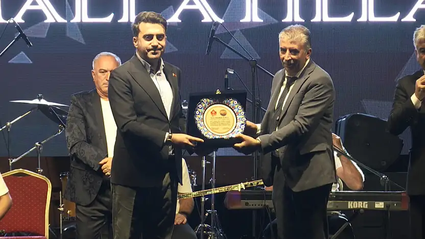 Baskil Kayısı ve Kültür Festivali başladı