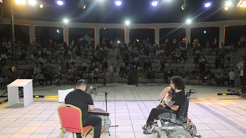 Elazığ Belediyesi tiyatro şenliği yoğun ilgi gördü