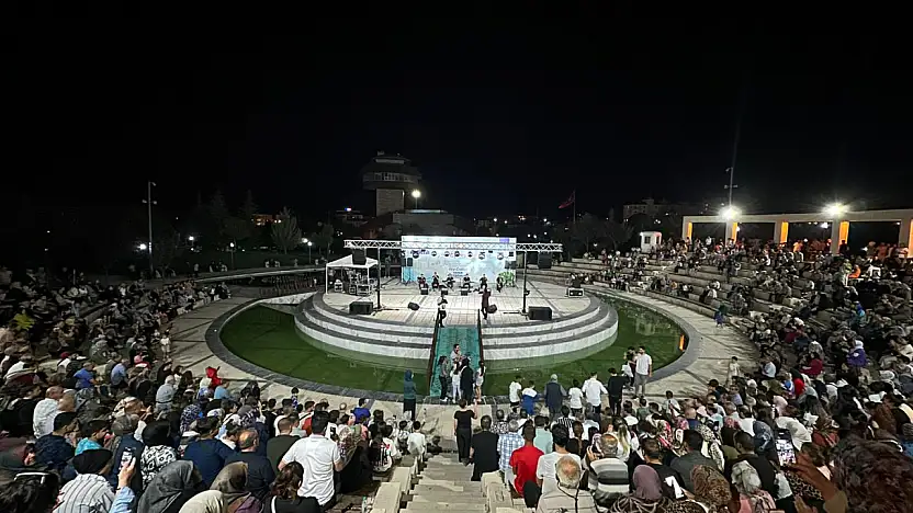 Elazığ Belediyesi yaz konserleri sürüyor