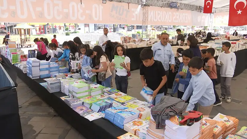 Elazığ'da Kitap Şöleni devam ediyor