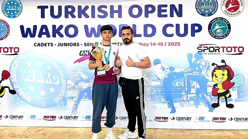 Elazığlı sporcular Avrupa Kick Boks Şampiyonası'nda Türkiye'yi temsil edecek