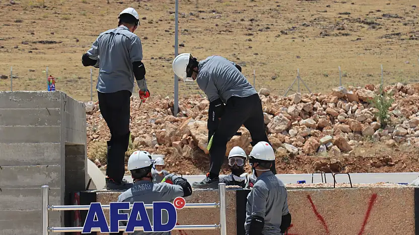 ELBAK, eğitimlerin ardından akreditasyon sınavına katıldı