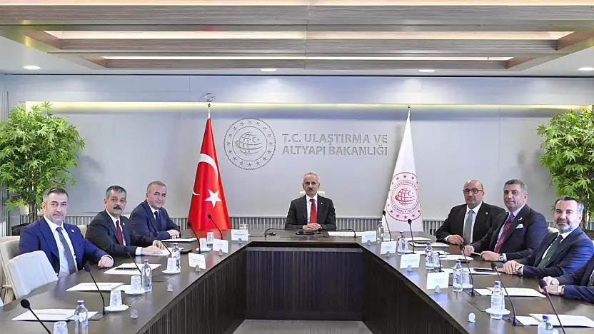 İl Protokolü, Bakan Uraloğlu ile bir araya geldi