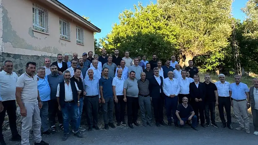Milletvekili Açıkkapı, Sivrice'de vatandaşlarla bir araya geldi