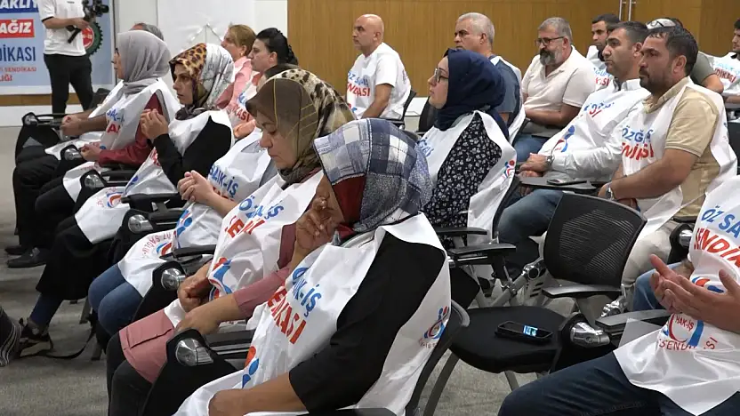 Öz Sağlık İş'ten, şehitlerimiz için anma programı