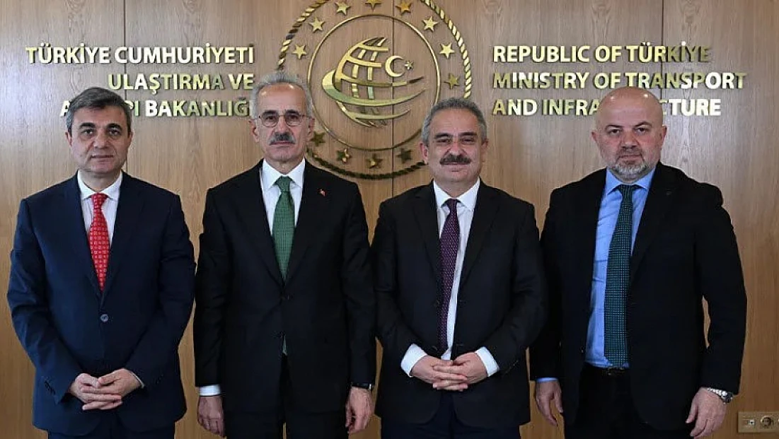 Bakan Uraloğlu: Pertek Köprüsü hakkında açıklamalarda bulundu