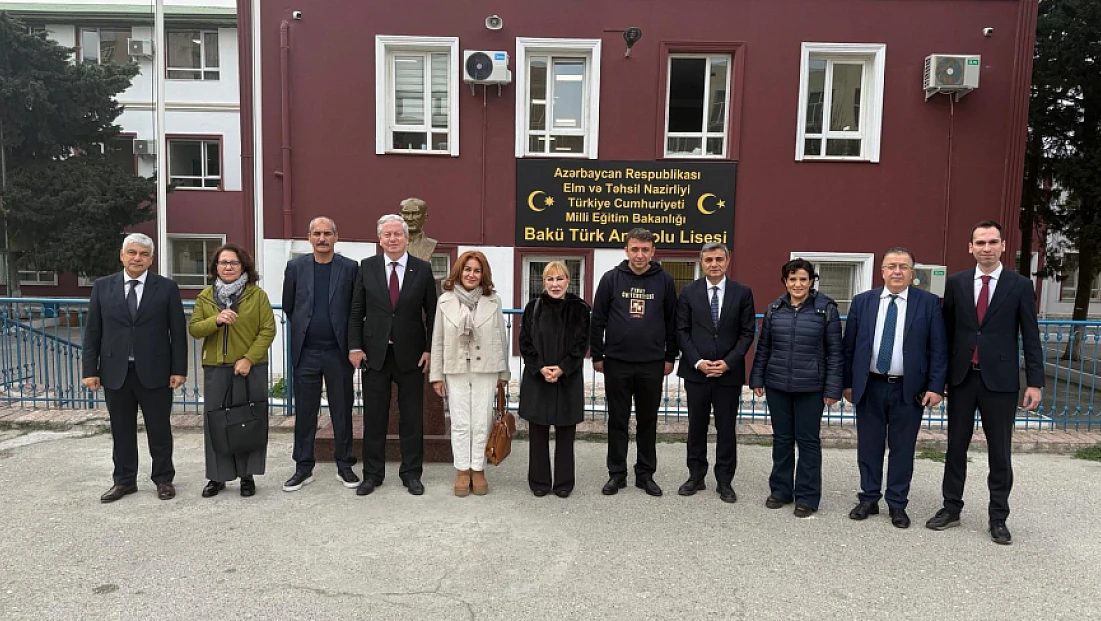 Bakü Türk Anadolu Lisesi’nde Fırat Üniversitesi tanıtıldı