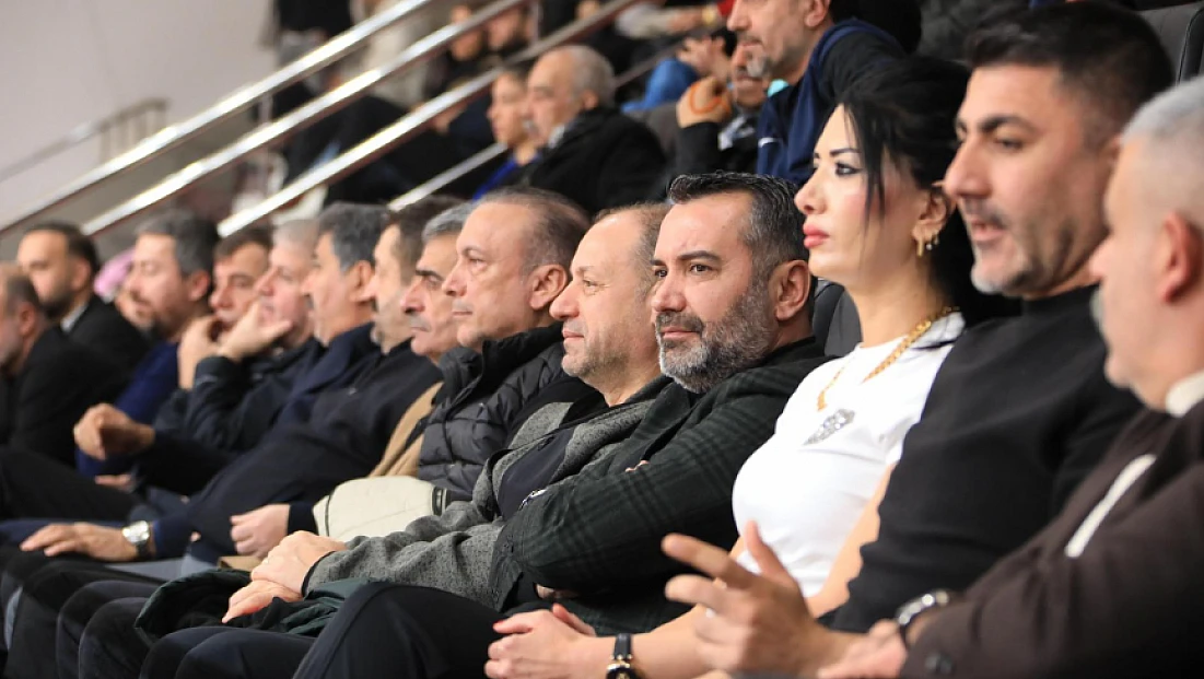 Başkan Şerifoğulları Elazığ Belediyesporu yalnız bırakmadı