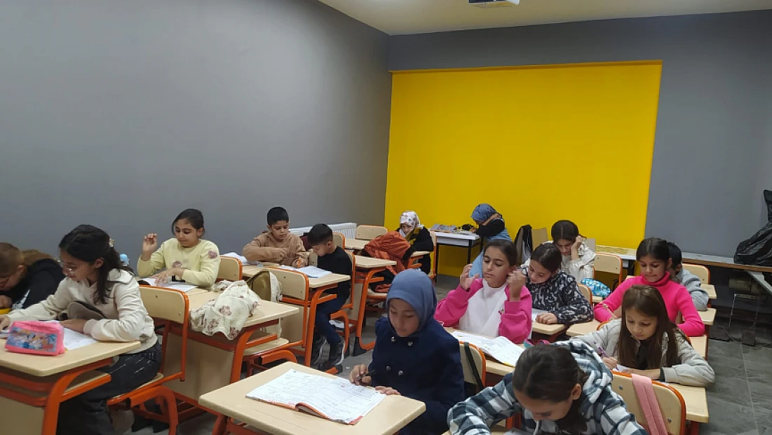 Elazığ’da gençlik merkezleriyle gelecek inşa ediliyor