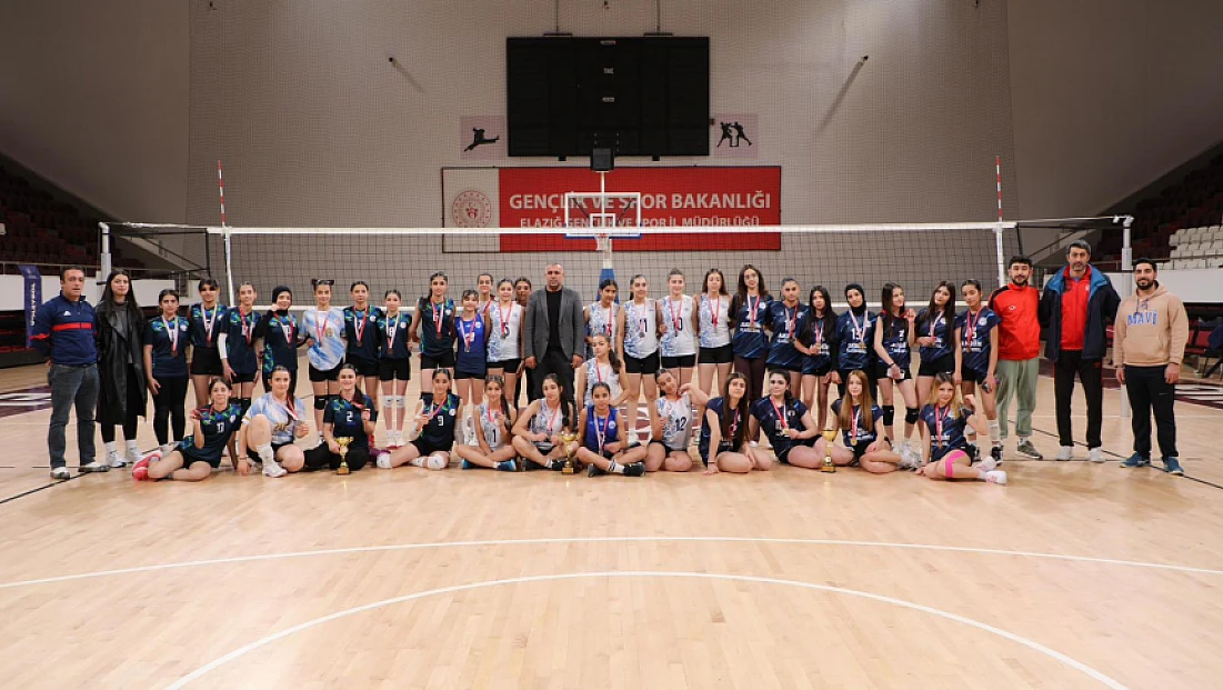 Elazığ’da küçük kadınlar voleybol il birinciliği tamamlandı