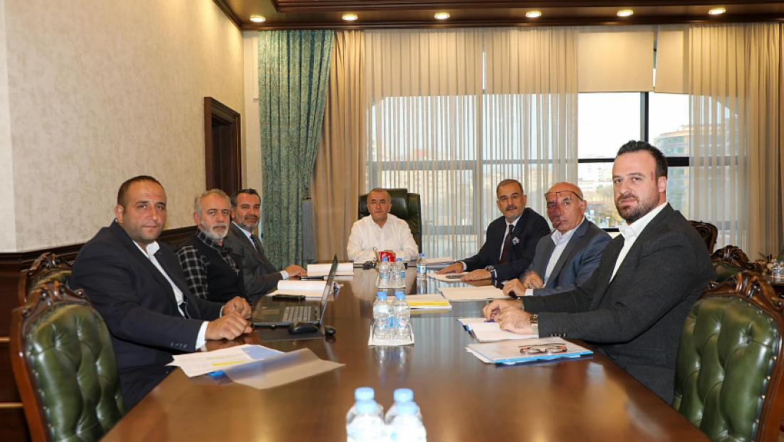 Elazığ Teknova OSB’de yatırım ve sanayi gelişim toplantısı yapıldı