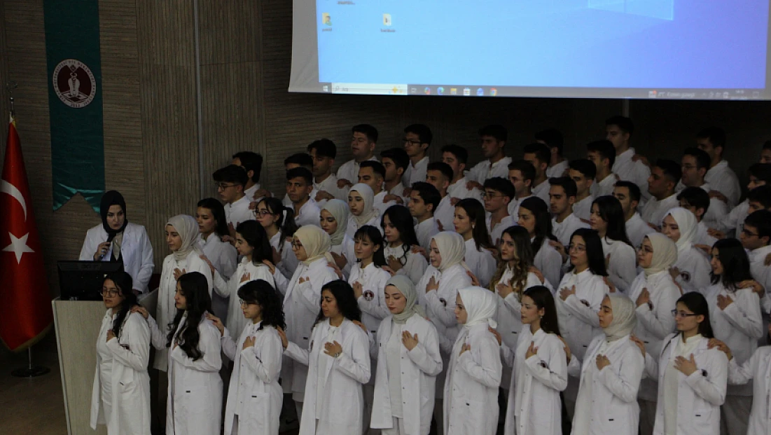Fırat Üniversitesi Diş Hekimliği Fakültesinde ‘Beyaz Önlük Giyme’ töreni düzenlendi