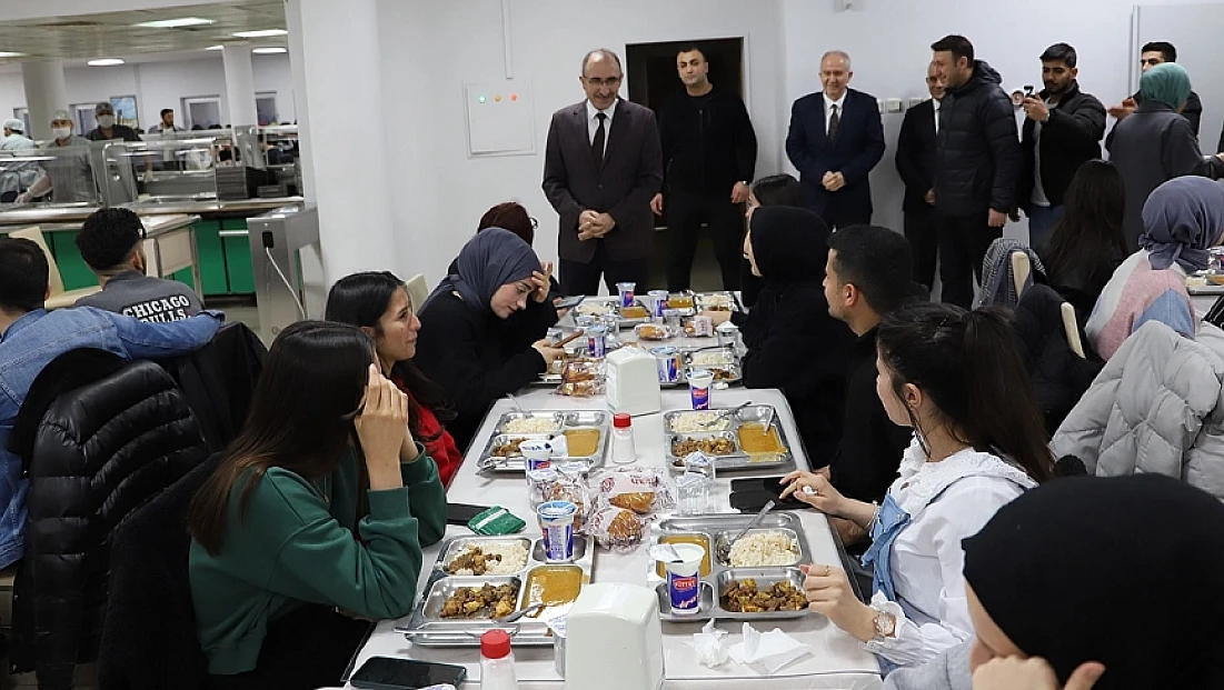 Fırat Üniversitesi, öğrencileri için iftar kampanyası başlattı