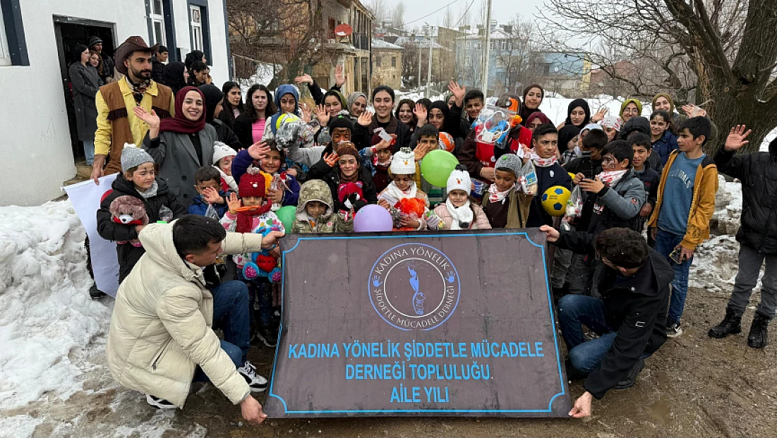 Gülnar Karagöl Van Gevaş’ta yüreklere dokundu