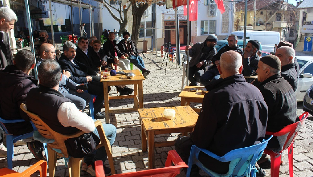 HÜDA PAR’dan Arıcak’ta uyuşturucuya karşı saha çalışması