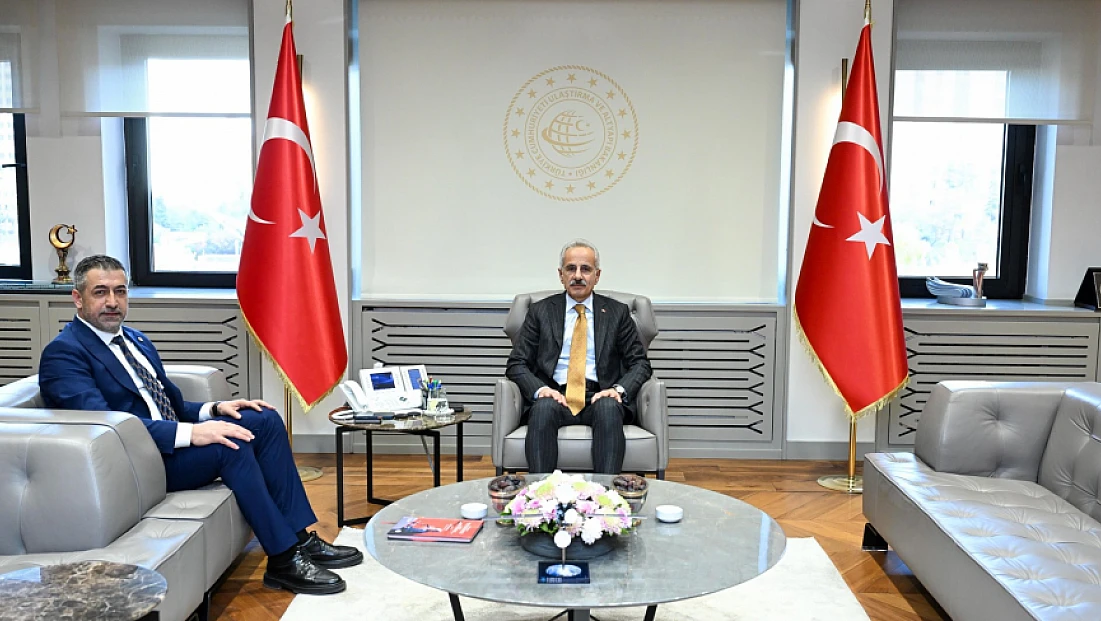 Işıkver, Bakan Bak ve Uraloğlu ile görüşerek her iki bakanlıktan taleplerde bulundu