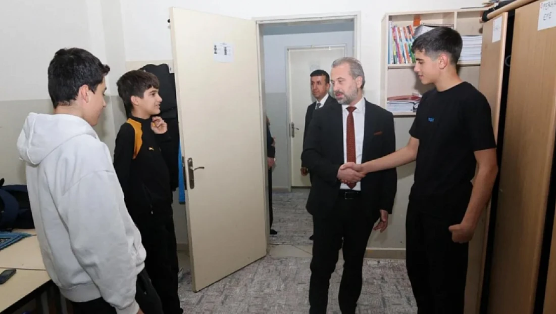 Müdür Şahin, öğrencilerle yemekte buluştu