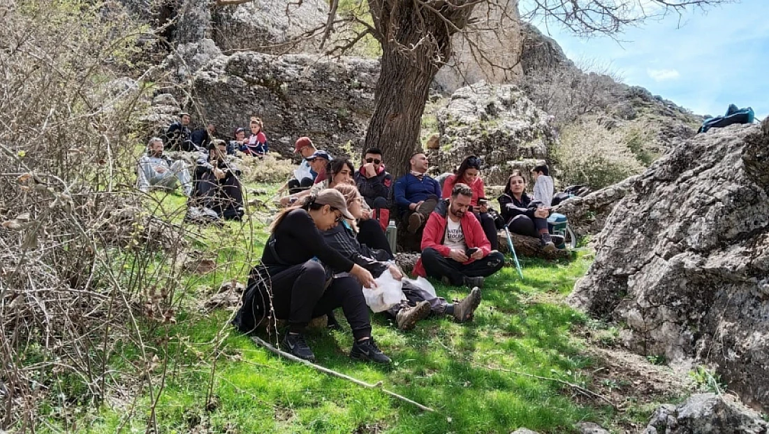 Ölbe Vadisi’nde doğa yürüyüşü düzenlendi