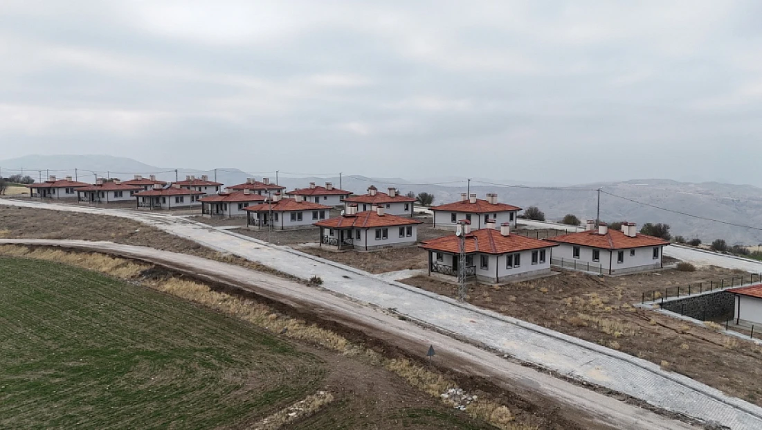 Serince Köyü’nde afet konutları içme suyu hattı tamamlandı