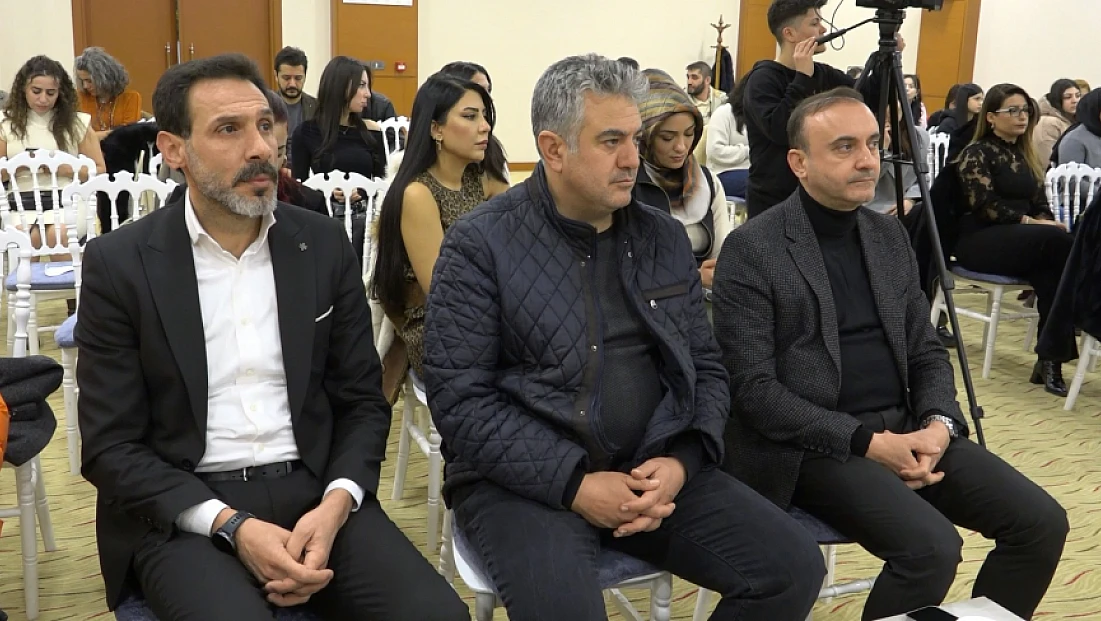 ‘Sinema ve TV Makyajı ve Sağlıklı Makyajın Kimyası’ söyleşisi