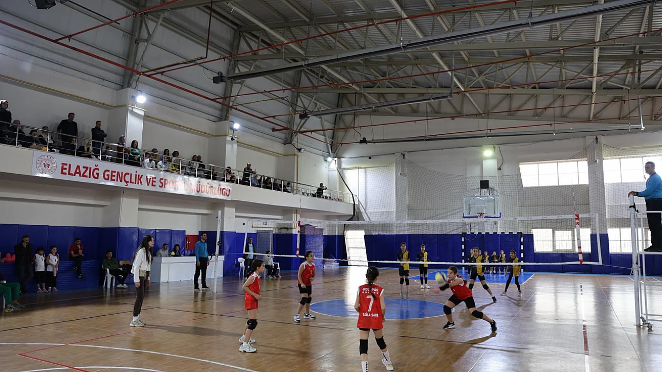 Elazığ'da yerel lig heyecanı başladı