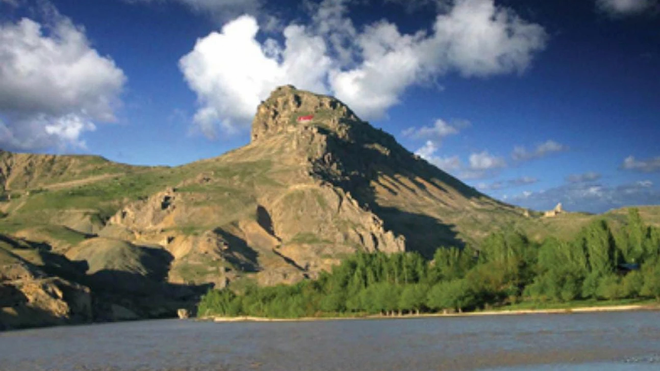 Palu Kalesi'nde tarih yeniden canlanıyor