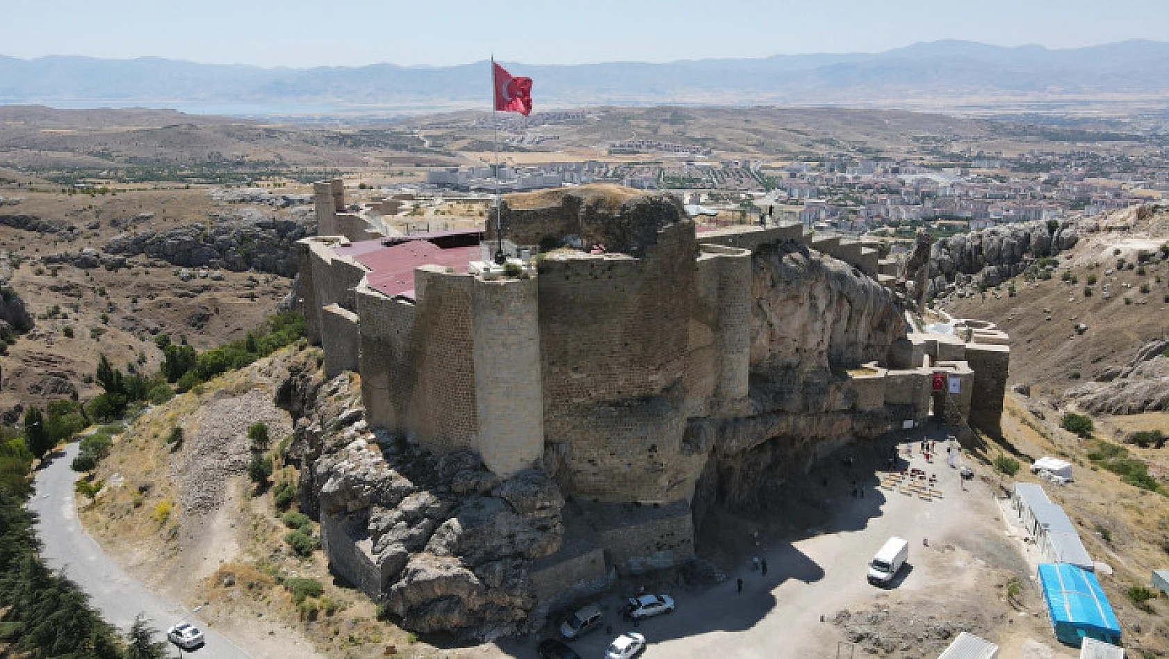Burası Huş'tur türküsü