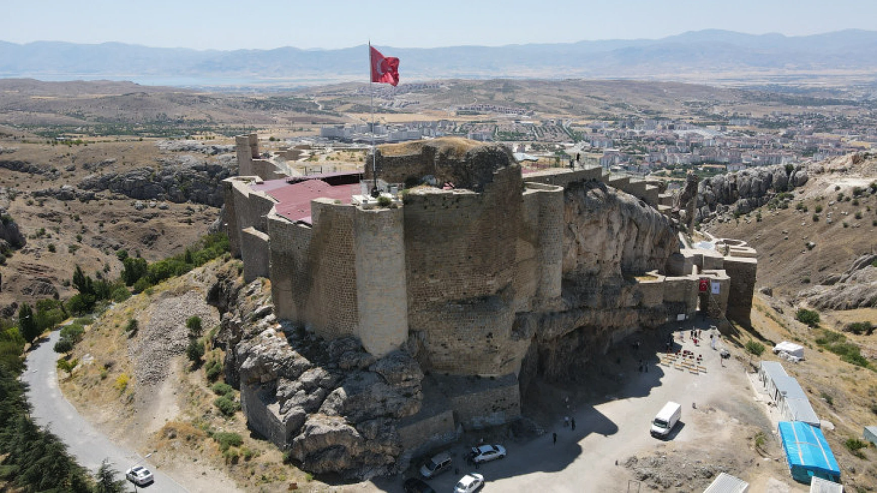 Burası Huş'tur türküsü