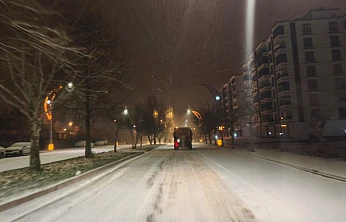 Elazığ Belediyesi'nden karla mücadele çalışmaları