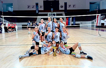 Elazığ Belediyespor, her kulvarda başarıya koşuyor