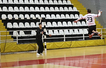 Elazığ Gsk Hentbol Takımından 7'de 7 ve Playoff Gururu