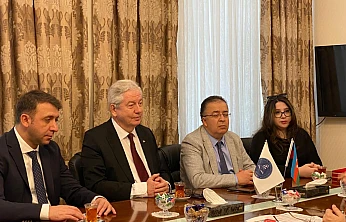 Elazığ heyetinden Azerbaycan Tıp Üniversitesi'ne ziyaret