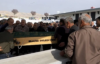 Fenomen Çilekçi Duran Deveci son yolculuğuna uğurlandı