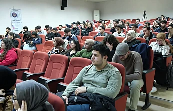 Fırat Üniversitesi'nde 'Yapay Zeka ve Kariyer Fırsatları' etkinliği