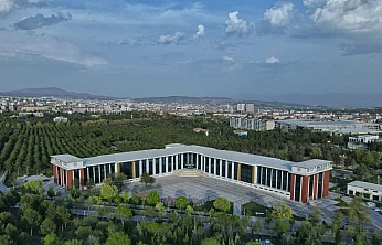 Fırat Üniversitesi YÖK'ün değerlendirme raporunda 14 göstergede ilk sıralarda