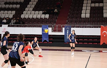 Genç Sultanlar Elazığ'da şampiyonluk için filede buluştu