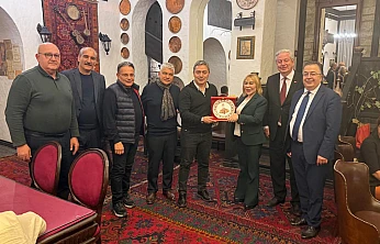 Harput Senfonisi'nin gerçekleşmesinde emeği geçenlere plaket verildi