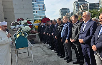 İbrahim Taşel'in Annesi Akide Taşel toprağa verildi