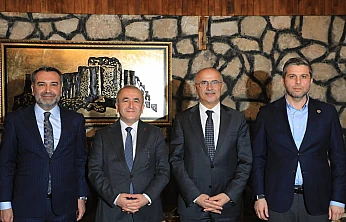 Malatya Büyükşehir Belediye Başkanı Sami Er, Elazığ'da ağırlandı