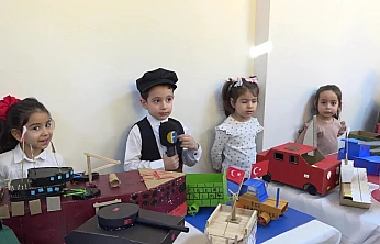 Minik mühendisler eserlerini anlattı