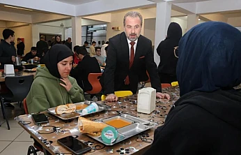 Müdür Şahin, öğrencilerle yemekte buluştu