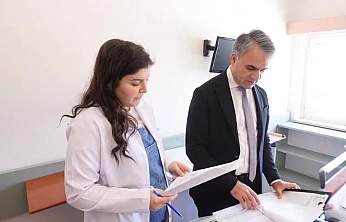 Prof. Dr. Nevzat Gözel: Bilinçli antibiyotik kullanımı hayati önem taşıyor