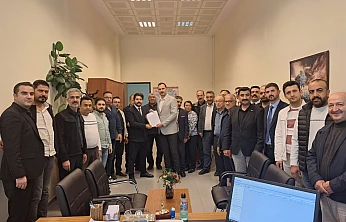 Türk Büro-Sen Elazığ Şube Başkanı Tarkan Ömer Bankur'a mazbata töreni