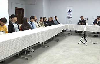 Türkiye'de din görevlisi yetiştirme stratejileri programı